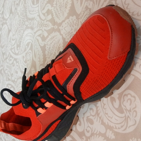 Men's Red RBX Sneakers - Picture 5 of 10